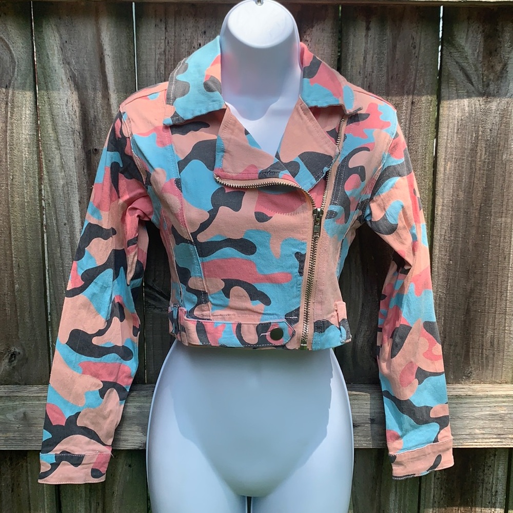 Cropped Camo Jacket